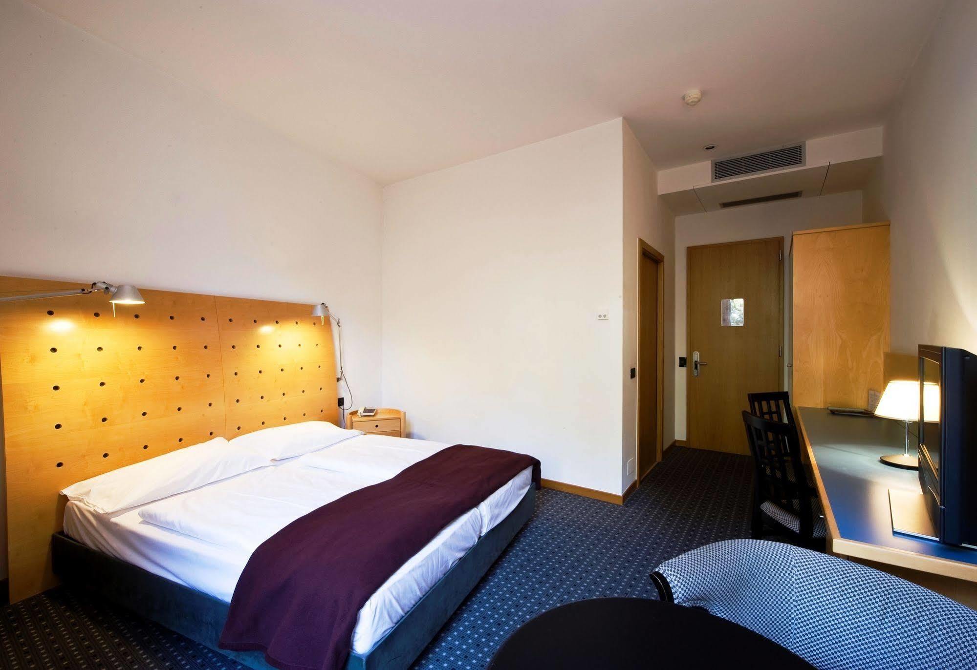 Hotel Stiegl Scala Больцано Экстерьер фото